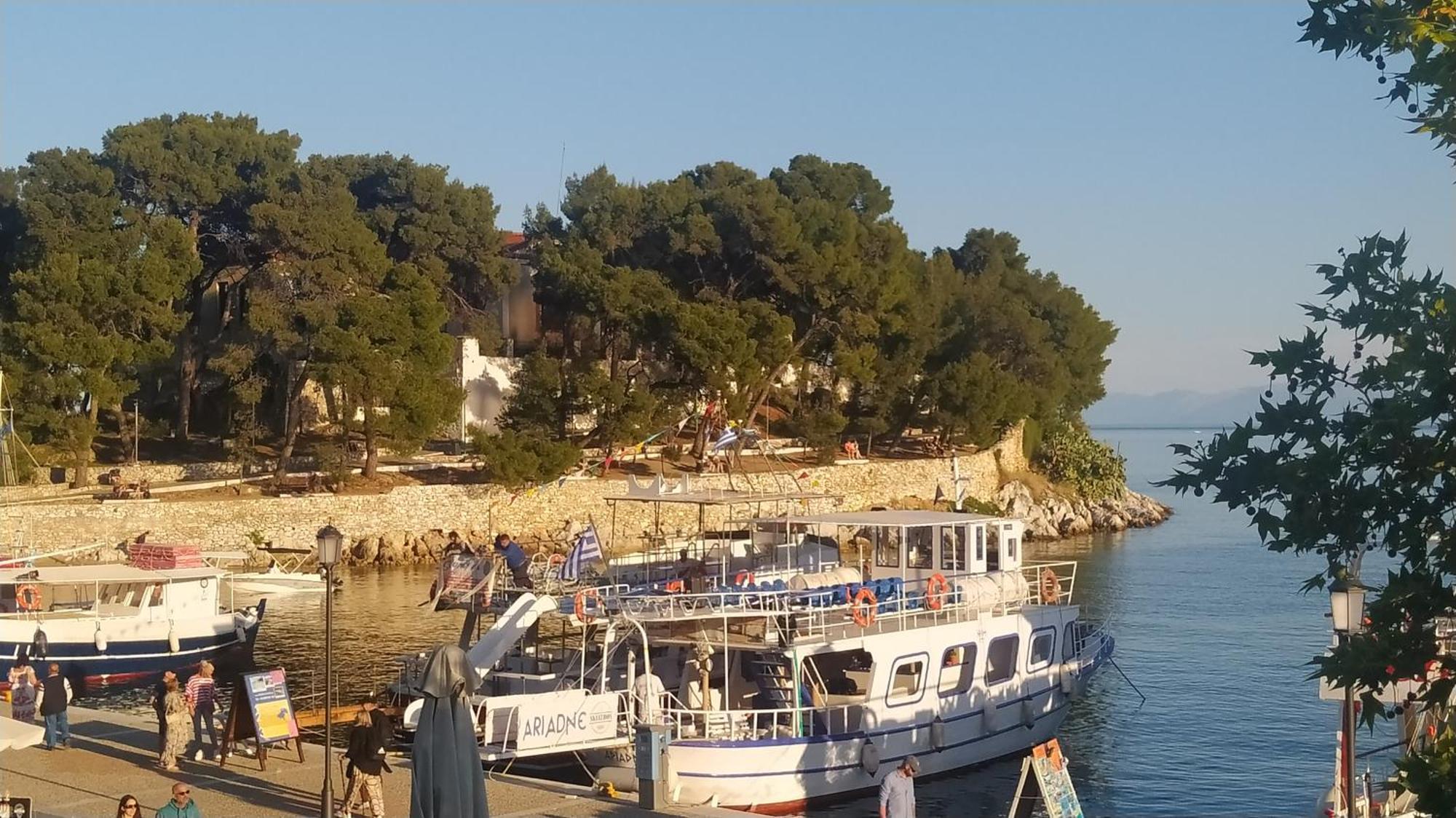 Emerald Blue Skiathos Town Bilik gambar
